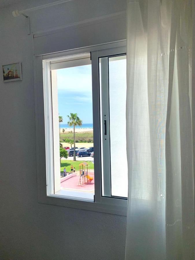 Primera Linea De Playa Paseo Maritimo Conil De La Frontera Exterior foto