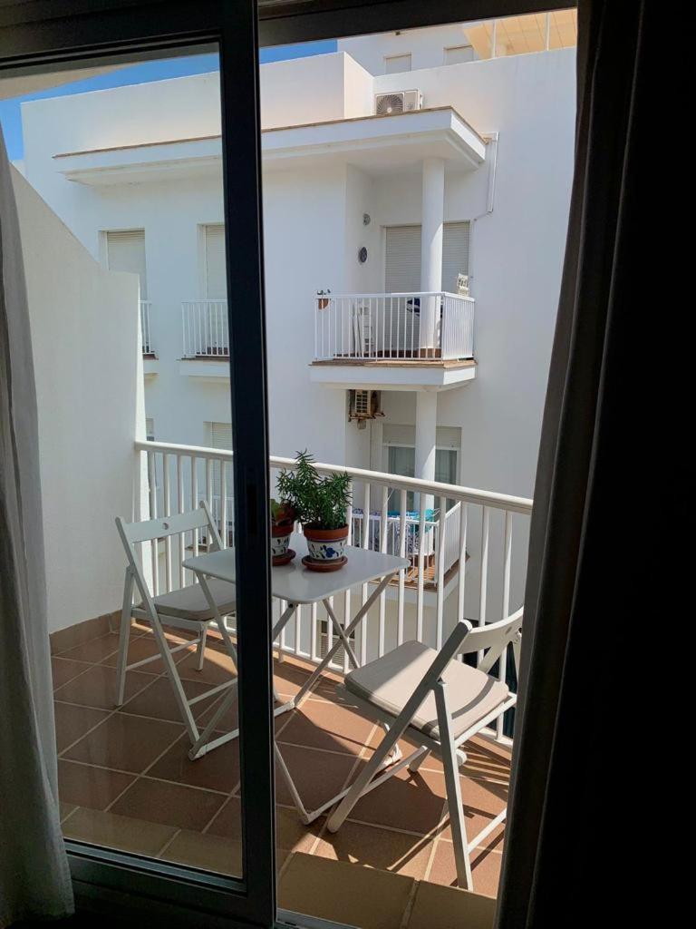 Primera Linea De Playa Paseo Maritimo Conil De La Frontera Exterior foto